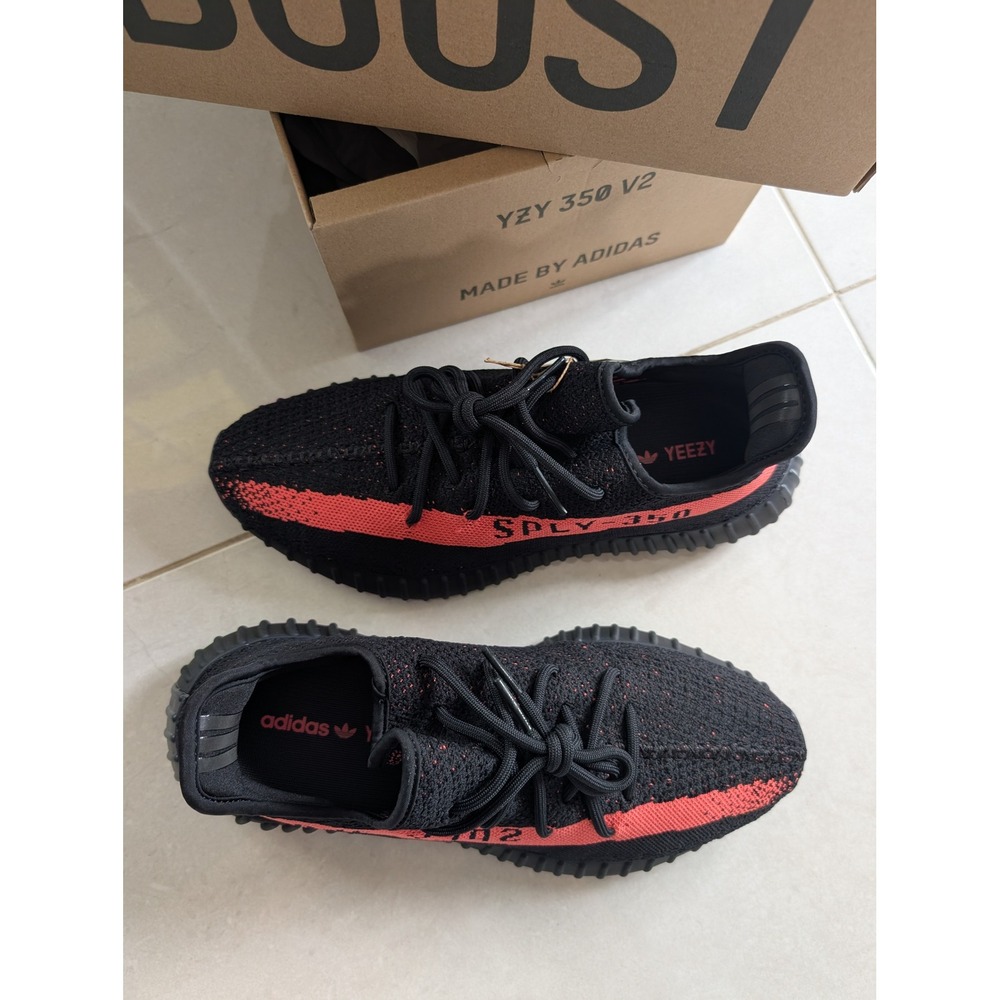 Adidas Yeezy Boost 350 V2 Core Black Red BY9612 Mens Sneakers Size 11 NWT - Picture 2 of 9